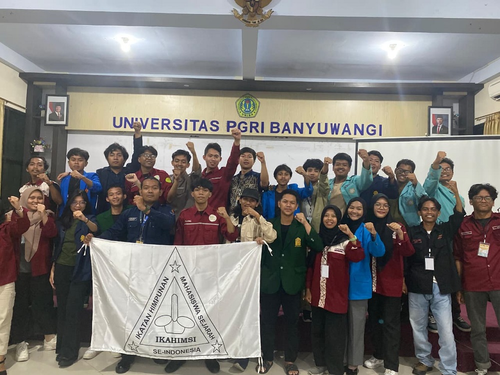 Mahasiswa Sejarah Se-Indonesia Tolak Penetapan Soeharto dan Sarwo Edhie Sebagai Pahlawan Nasional