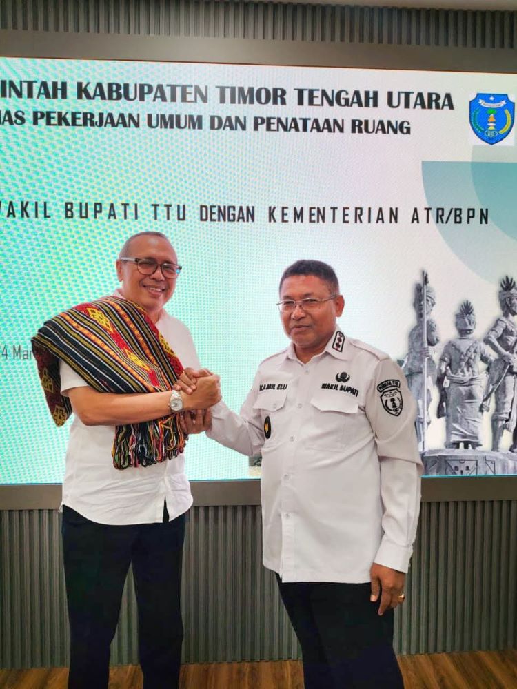 Langit TTU Menyapa: Ketika Mimpi Bandara dan Harapan Sanitasi Mengudara ke Jakarta