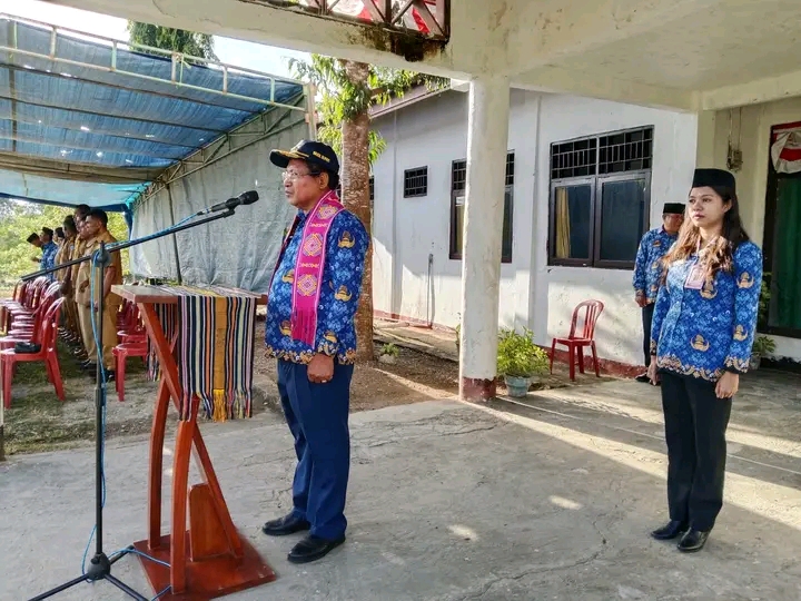 Wakil Bupati TTU Pimpin Upacara Kesadaran di Bikomi Tengah, Tekankan Disiplin ASN